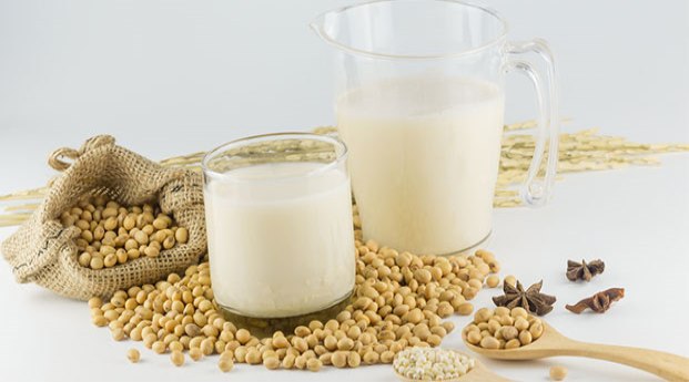 6 Ragam Manfaat Susu Kedelai untuk Ibu Hamil