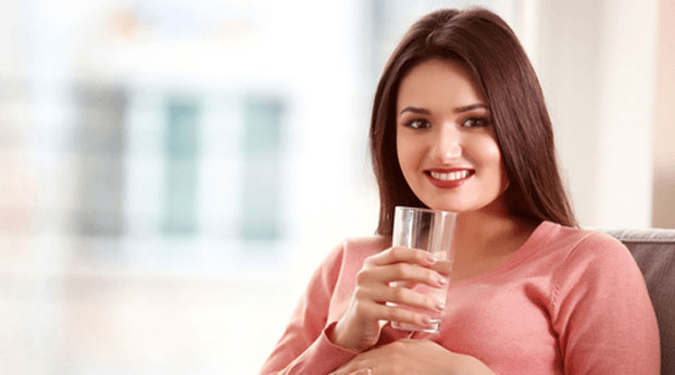 9 Manfaat Minum Air Hangat untuk Ibu Hamil 9 Manfaat Minum Air Hangat untuk Ibu Hamil